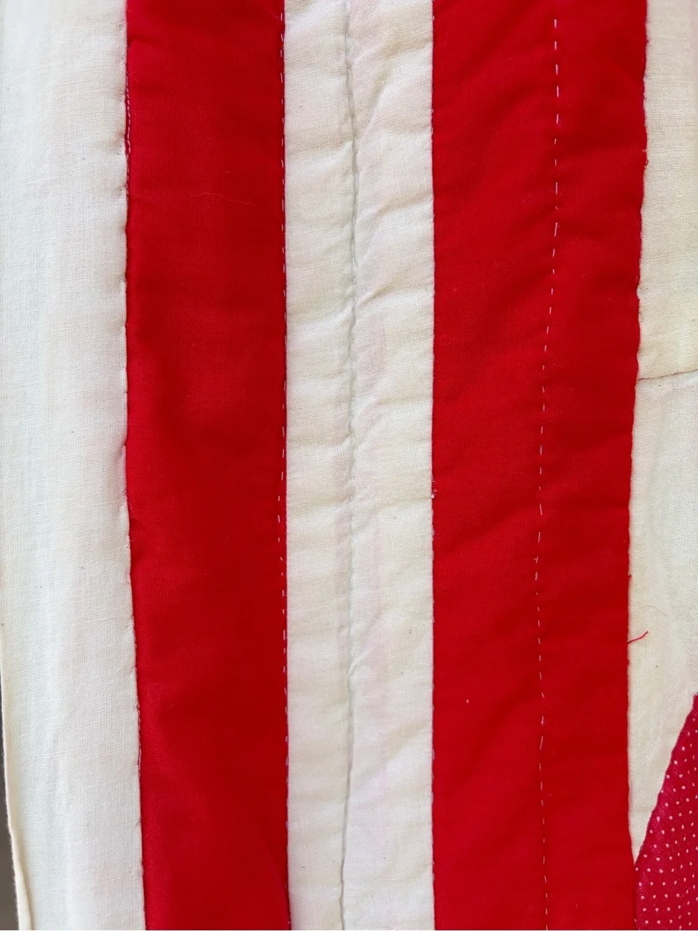 Vintage Double Wedding Ring Quilt - Red & Cream Handmade Quilt - 86 x 71